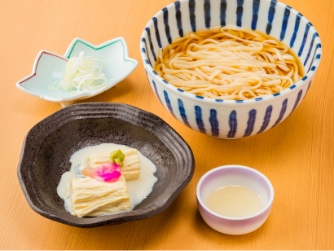 湯波さしうどん