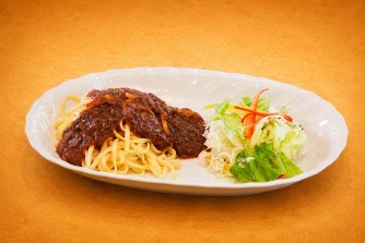 ボロネーゼパスタ（サラダ・スープ・ドリンクバー付き）