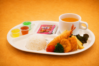 おこさまランチ（ドリンクバー付き）※小学生以下限定